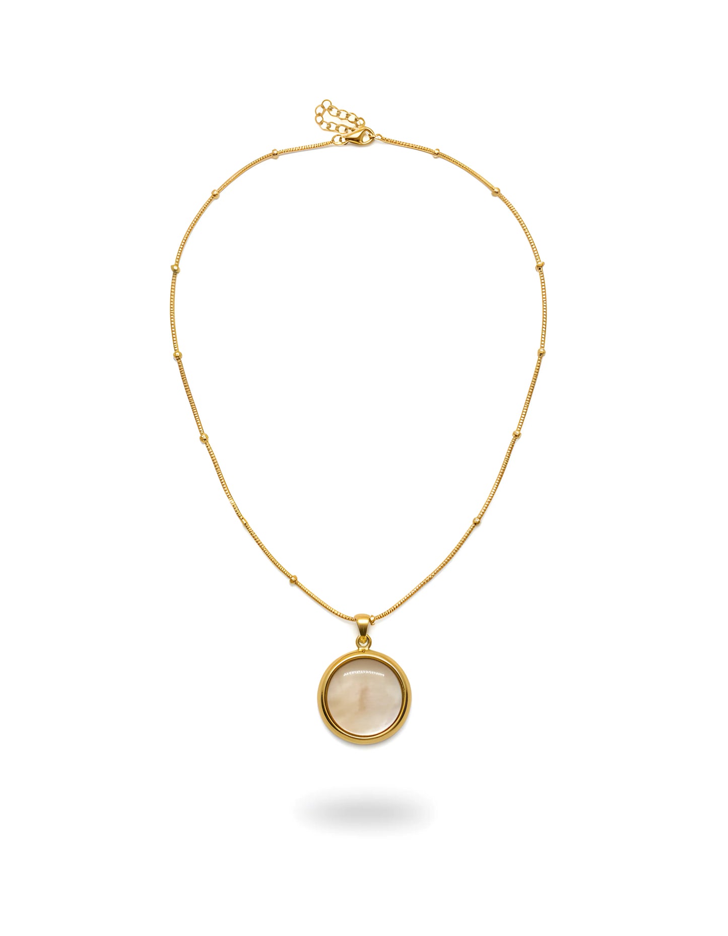 Sedefli Oval Model Kolye evadoretaki.com