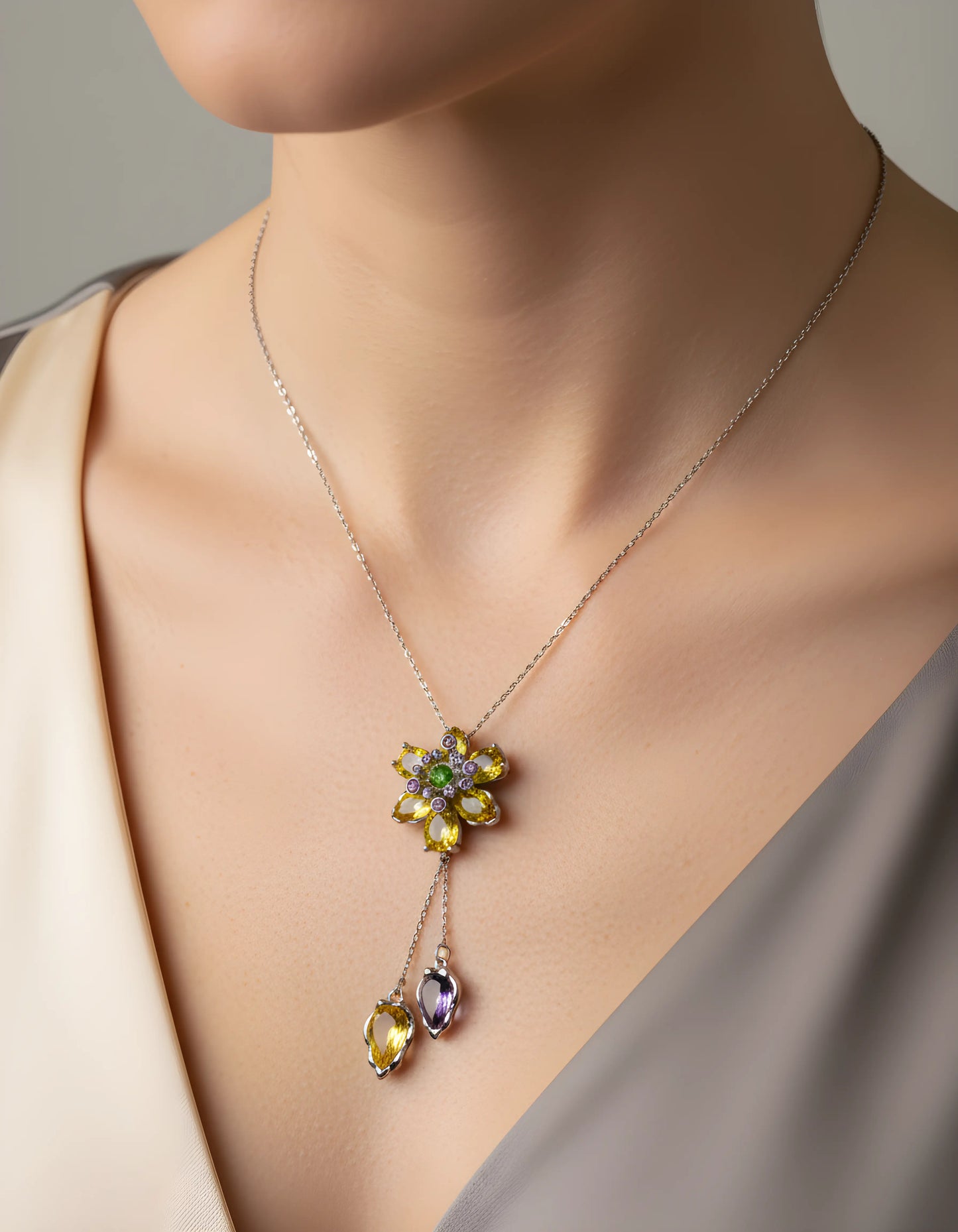 Çiçek Kolye evadoretaki.com